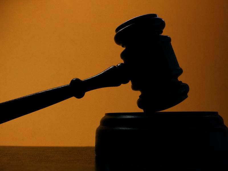 Desvendando os Desafios Jurídicos na Limitação de Tratamento para Laringite por Planos de Saúde: Garantindo o Direito à Saúde